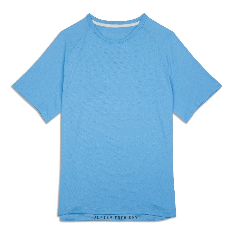 License to Train Short Sleeve - Resale Stylish Men's Tropical  Stylish Men's Tropical 