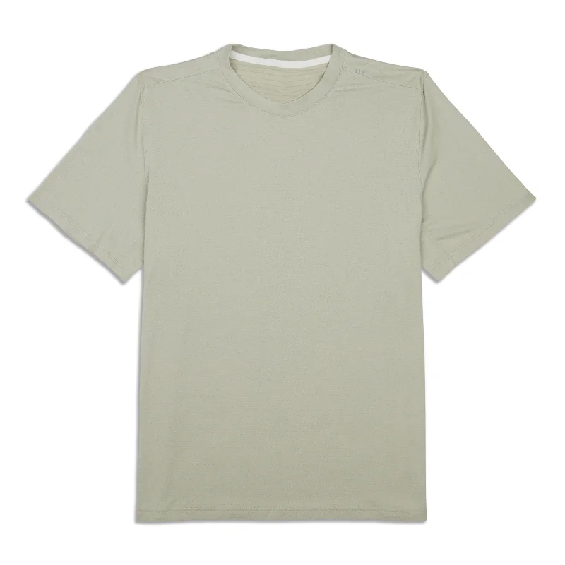 License To Train Relaxed Short-Sleeve Shirt - Resale Confident Men's Power Confident Men's Power