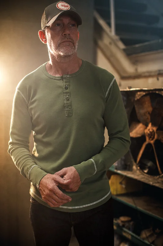 The New Elder Henley Shirt Army Green Masculine Men's Thick Masculine Men's Thick