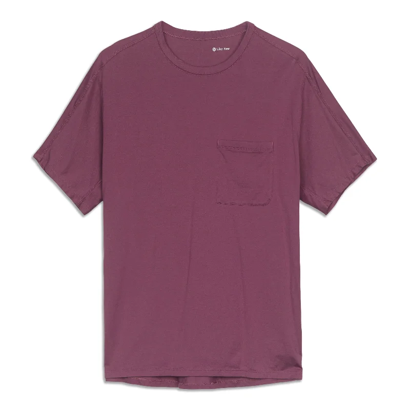 lululemon Fundamental Pocket T-Shirt - Resale Relaxed Men's Australian  Relaxed Men's Australian 